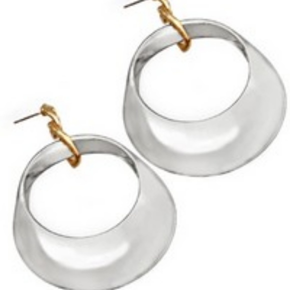 Rhodium Round Post Earrings - Picture 1 of 2